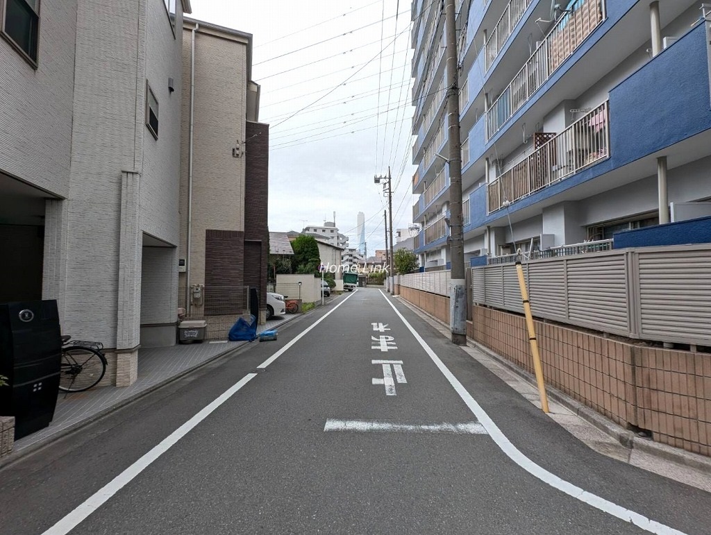 三田高島平第一コーポ　南側 前面道路